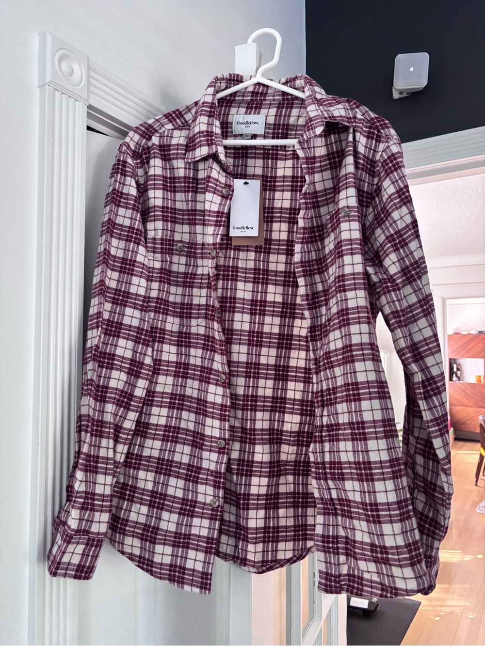 Goodfellow & Co Burgundy and White Vintage Plaid Flannel Button-Up Shirt size M